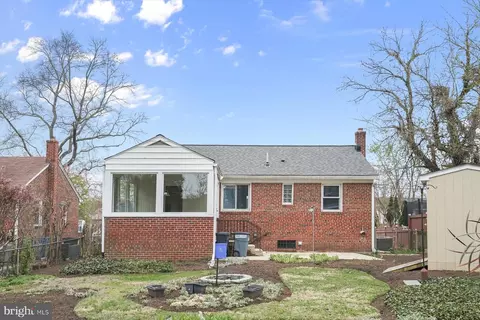 Exterior - 1523 Jasper St, Silver Spring, MD 20902 photo 6 of 11