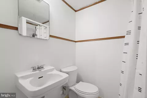 Bath - 1523 Jasper St, Silver Spring, MD 20902 photo 2 of 2