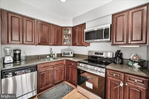 Kitchen - 1520 Ingram Ter, Silver Spring, MD 20906 photo 3 of 4