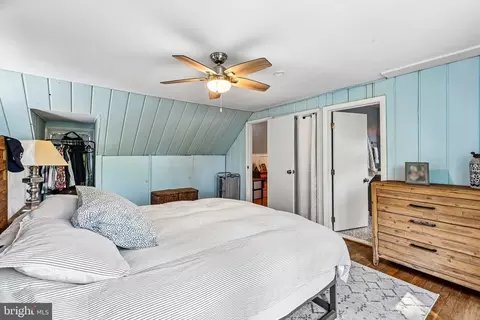 Bedroom - 10419 Huntley Ave, Silver Spring, MD 20902 photo 5 of 8