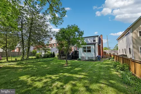 Exterior - 10419 Huntley Ave, Silver Spring, MD 20902 photo 6 of 9