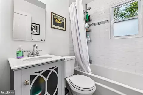 Bath - 10419 Huntley Ave, Silver Spring, MD 20902 photo 2 of 2