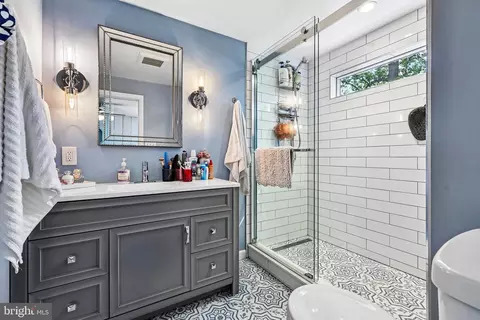Bath - 10419 Huntley Ave, Silver Spring, MD 20902 photo 1 of 2