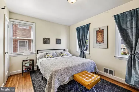 Bedroom - 10419 Huntley Ave, Silver Spring, MD 20902 photo 7 of 8