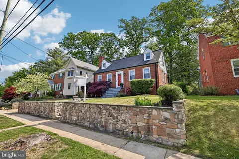 Exterior - 10419 Huntley Ave, Silver Spring, MD 20902 photo 3 of 9