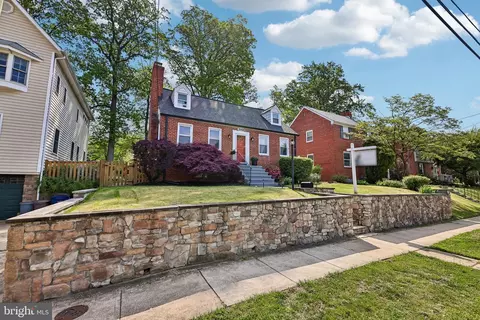 Exterior - 10419 Huntley Ave, Silver Spring, MD 20902 photo 2 of 9