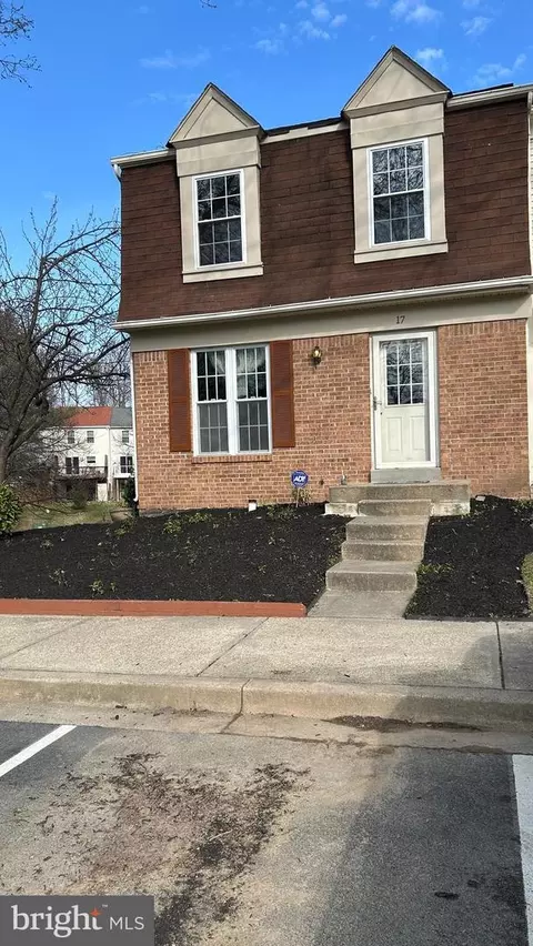 Exterior - 17 Habersham Ct, Silver Spring, MD 20906 photo 2 of 5
