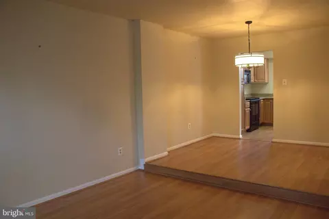 Living - 17 Habersham Ct, Silver Spring, MD 20906 photo 1 of 5
