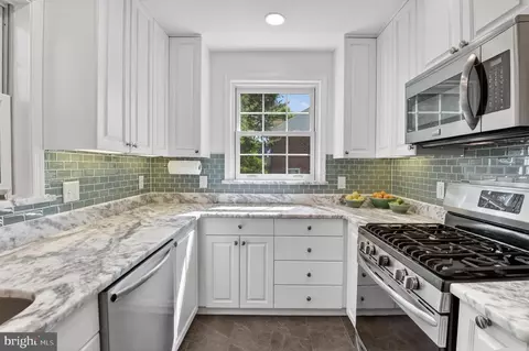 Kitchen - 203 Baden St, Silver Spring, MD 20901 photo 3 of 4