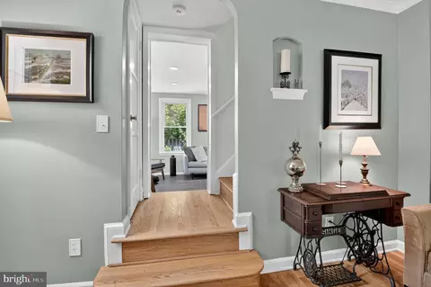 Entry Way - 203 Baden St, Silver Spring, MD 20901 photo 3 of 5