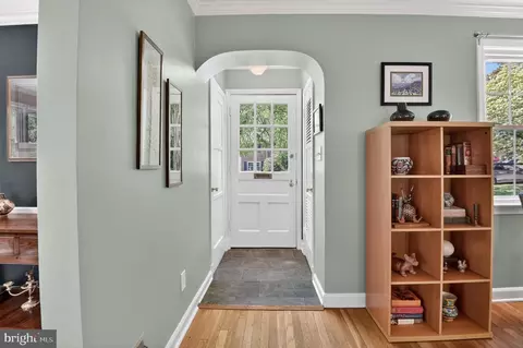 Entry Way - 203 Baden St, Silver Spring, MD 20901 photo 1 of 5