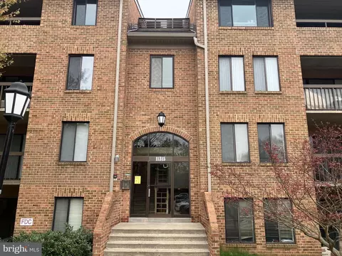 11315 Commonwealth Dr #T4, Rockville, MD 20852