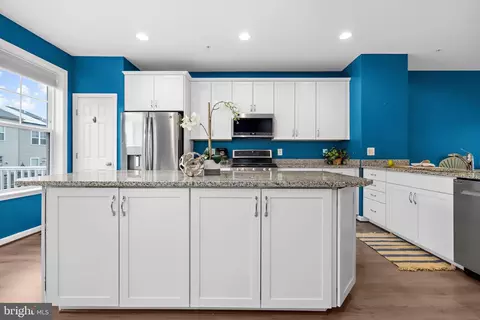 Kitchen - 15610 Steamboat Way, Silver Spring, MD 20906 photo 4 of 7