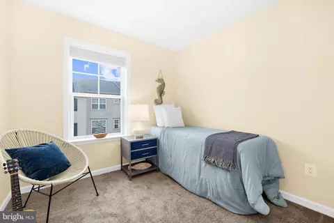 Bedroom - 15610 Steamboat Way, Silver Spring, MD 20906 photo 3 of 6