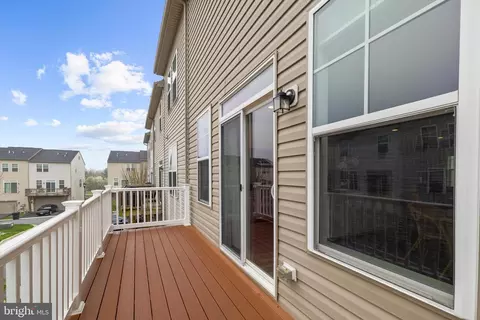 Exterior - 15610 Steamboat Way, Silver Spring, MD 20906 photo 2 of 2