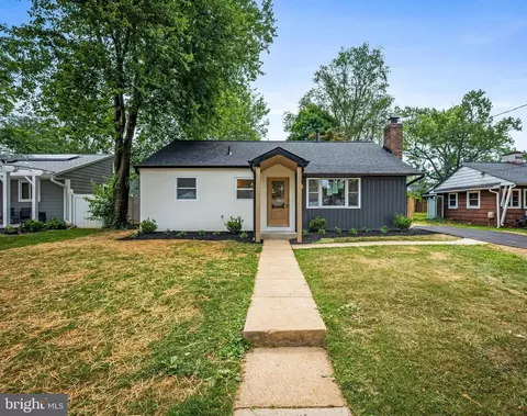 1918 Gainsboro Rd, Rockville, MD 20851