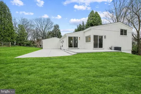 Exterior - 14828 Fireside Dr, Silver Spring, MD 20905 photo 3 of 4