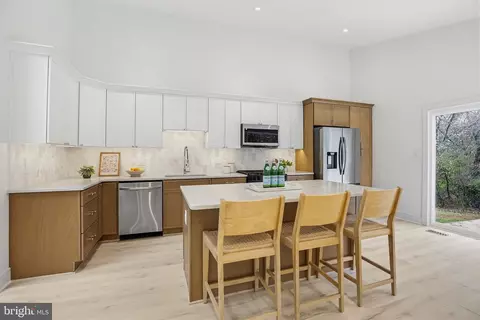 Kitchen - 14828 Fireside Dr, Silver Spring, MD 20905 photo 4 of 4