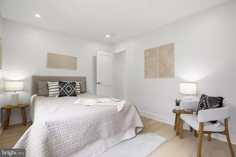 Bedroom - 14828 Fireside Dr, Silver Spring, MD 20905 photo 5 of 8