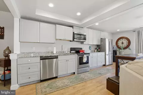 10028 Stedwick Rd #303, Gaithersburg, MD 20879