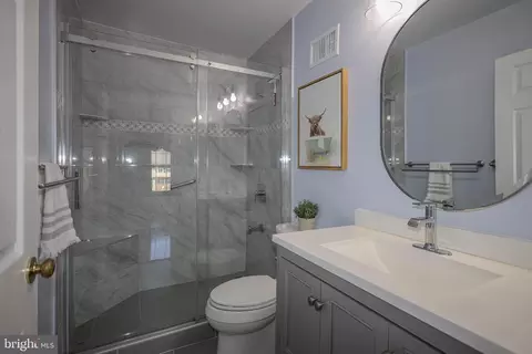 Bath - 3737 Capulet Ter #3737, Silver Spring, MD 20906 photo 1 of 2