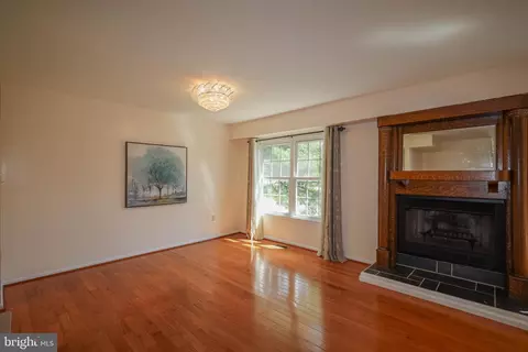Living - 3737 Capulet Ter #3737, Silver Spring, MD 20906 photo 2 of 4