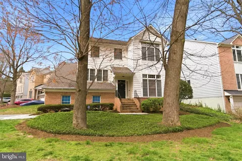 8901 Ellsworth Ct, Silver Spring, MD 20910