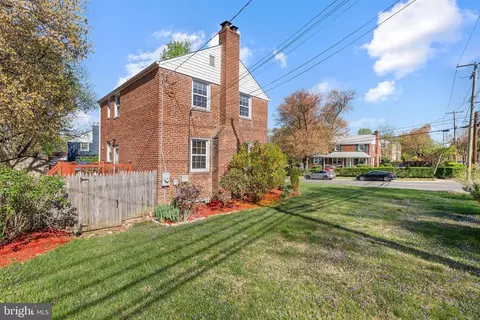 Exterior - 2600 Arcola Ave, Silver Spring, MD 20902 photo 3 of 10