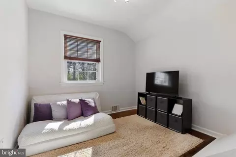 Bedroom - 2600 Arcola Ave, Silver Spring, MD 20902 photo 4 of 5