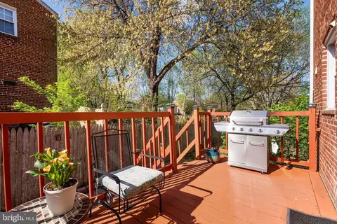 Exterior - 2600 Arcola Ave, Silver Spring, MD 20902 photo 7 of 10