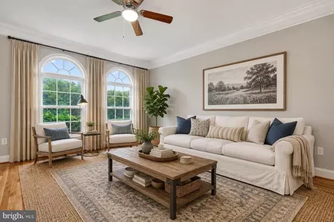 Living - 21712 Slidell Rd, Boyds, MD 20841 photo 1 of 2