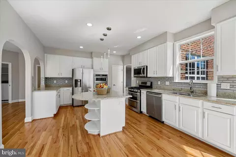 Kitchen - 21712 Slidell Rd, Boyds, MD 20841 photo 1 of 4