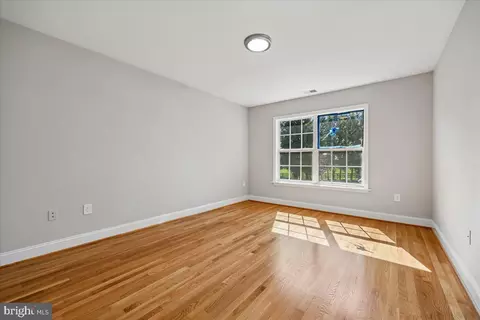 Bedroom - 21712 Slidell Rd, Boyds, MD 20841 photo 1 of 3