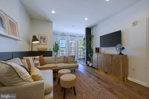 8045 Newell St #514, Silver Spring, MD 20910