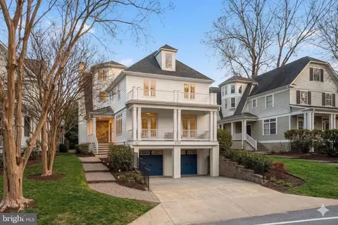 6700 Fairfax Rd, Chevy Chase, MD 20815