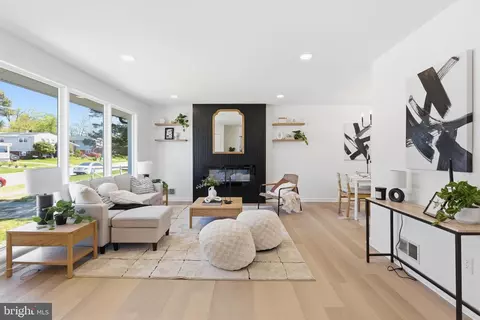 13220 Holdridge Rd, Silver Spring, MD 20906