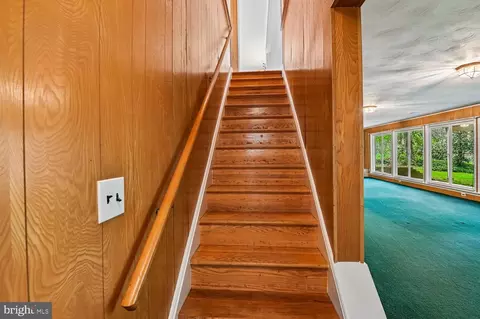Entry Way - 10316 Burnt Ember Dr, Silver Spring, MD 20903 photo 4 of 5