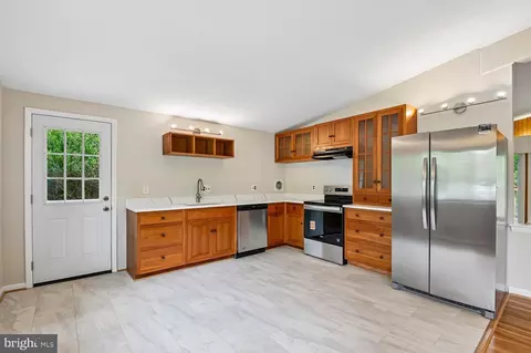 Kitchen - 10316 Burnt Ember Dr, Silver Spring, MD 20903 photo 1 of 3