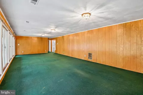 Living - 10316 Burnt Ember Dr, Silver Spring, MD 20903 photo 11 of 11