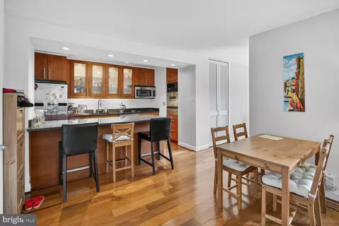 4515 Willard Ave #702S, Chevy Chase, MD 20815