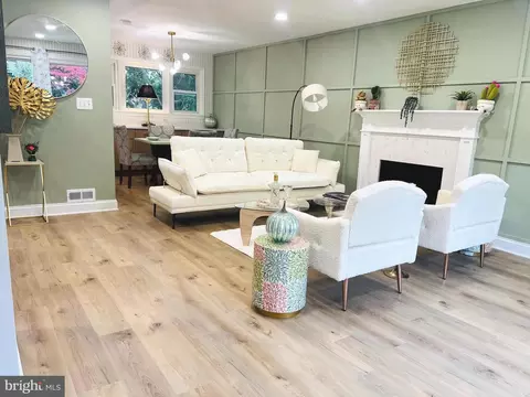 Living - 8802 2nd Ave, Silver Spring, MD 20910 photo 1 of 6