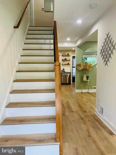 Entry Way - 8802 2nd Ave, Silver Spring, MD 20910 photo 2 of 6