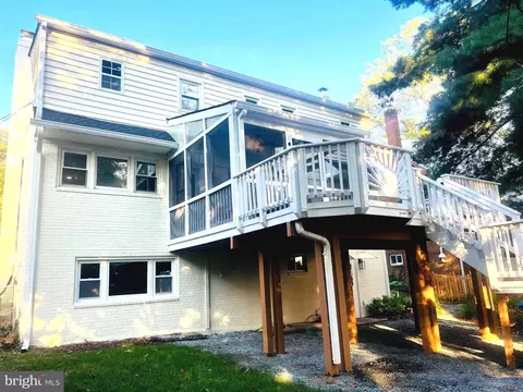 Exterior - 8802 2nd Ave, Silver Spring, MD 20910 photo 5 of 8