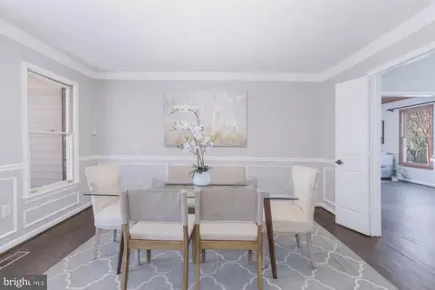 Dining - 16217 Whitehaven Rd, Silver Spring, MD 20906 photo 4 of 5