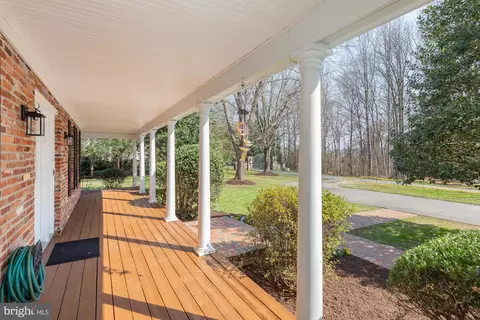 Exterior - 16217 Whitehaven Rd, Silver Spring, MD 20906 photo 2 of 8