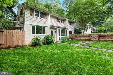 4111 Denfeld Ave, Kensington, MD 20895