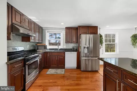 Kitchen - 1421 Colesberg St, Silver Spring, MD 20905 photo 2 of 3