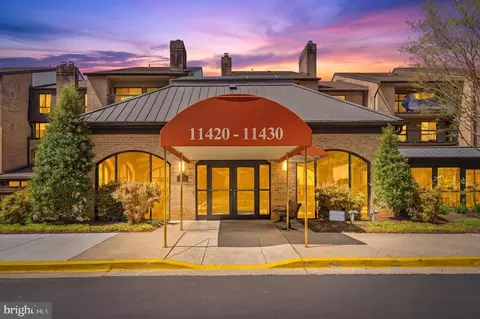 11420 Strand Dr #R-105, Rockville, MD 20852