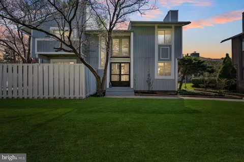 18444 Stone Hollow Dr, Germantown, MD 20874