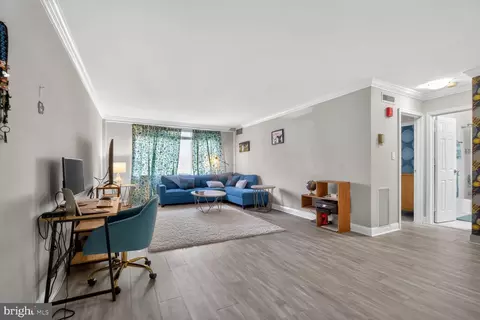 4977 Battery Ln #1-119, Bethesda, MD 20814